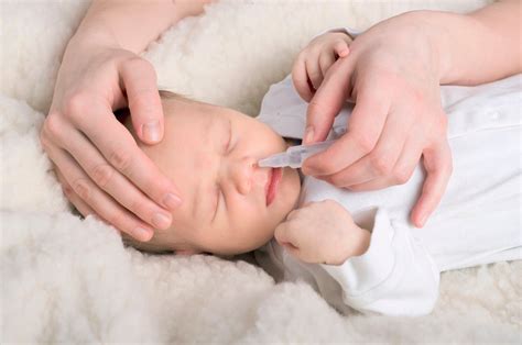 4 aylık bebeklerde burun tıkanıklığı nasıl geçer